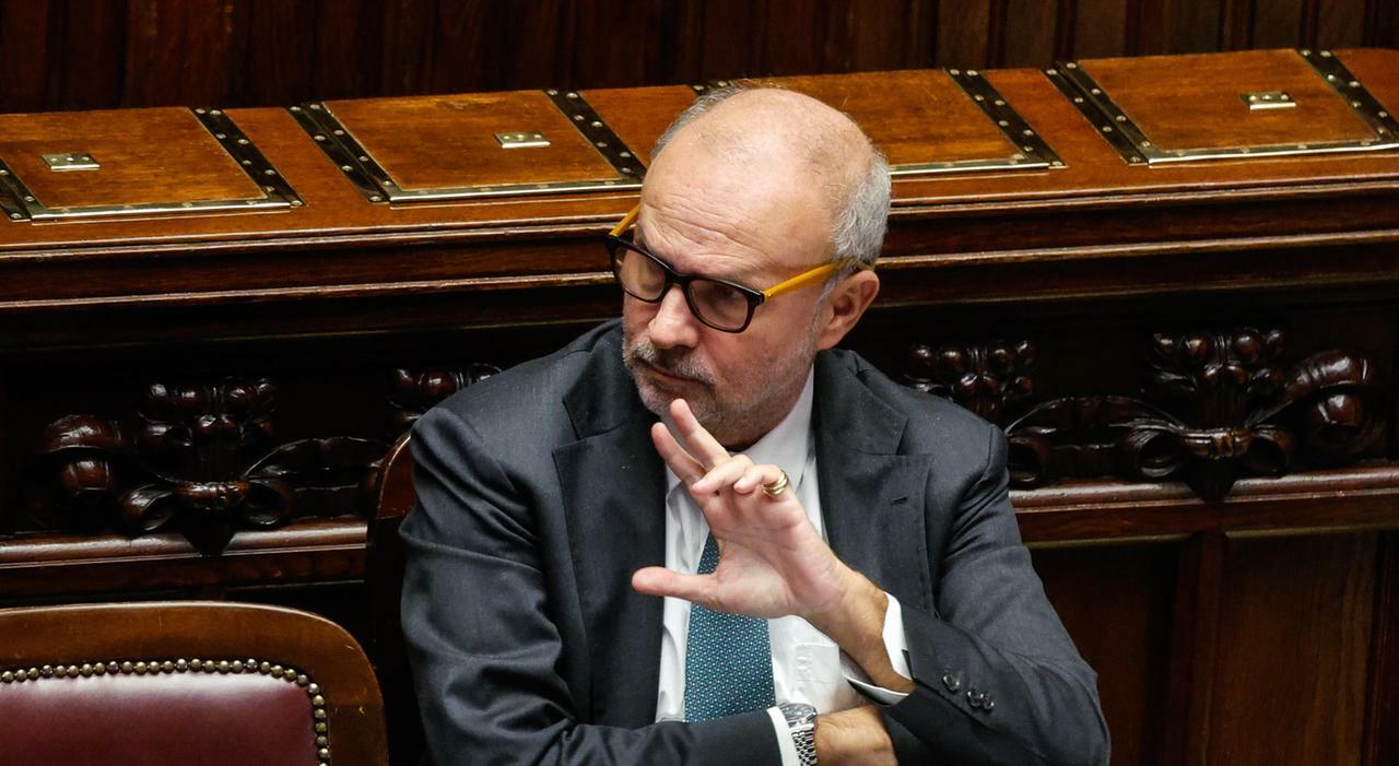 Il ministro della Salute Orazio Schillaci. Per la sanità stanziati 900 milioni nel 2025