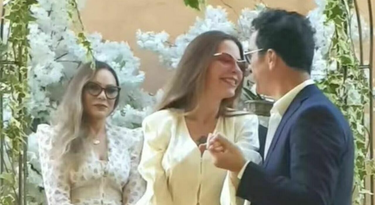 Naike Rivelli a Verissimo: il matrimonio con Roberto Marzano, la carriera, la bisessualità, la cannabis medica e il padre ignoto - Il Messaggero