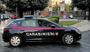 Molesta ragazzine al parco, picchiato da un fidanzatino: uomo di 62 anni muore poco dopo in ospedale - Il Messaggero