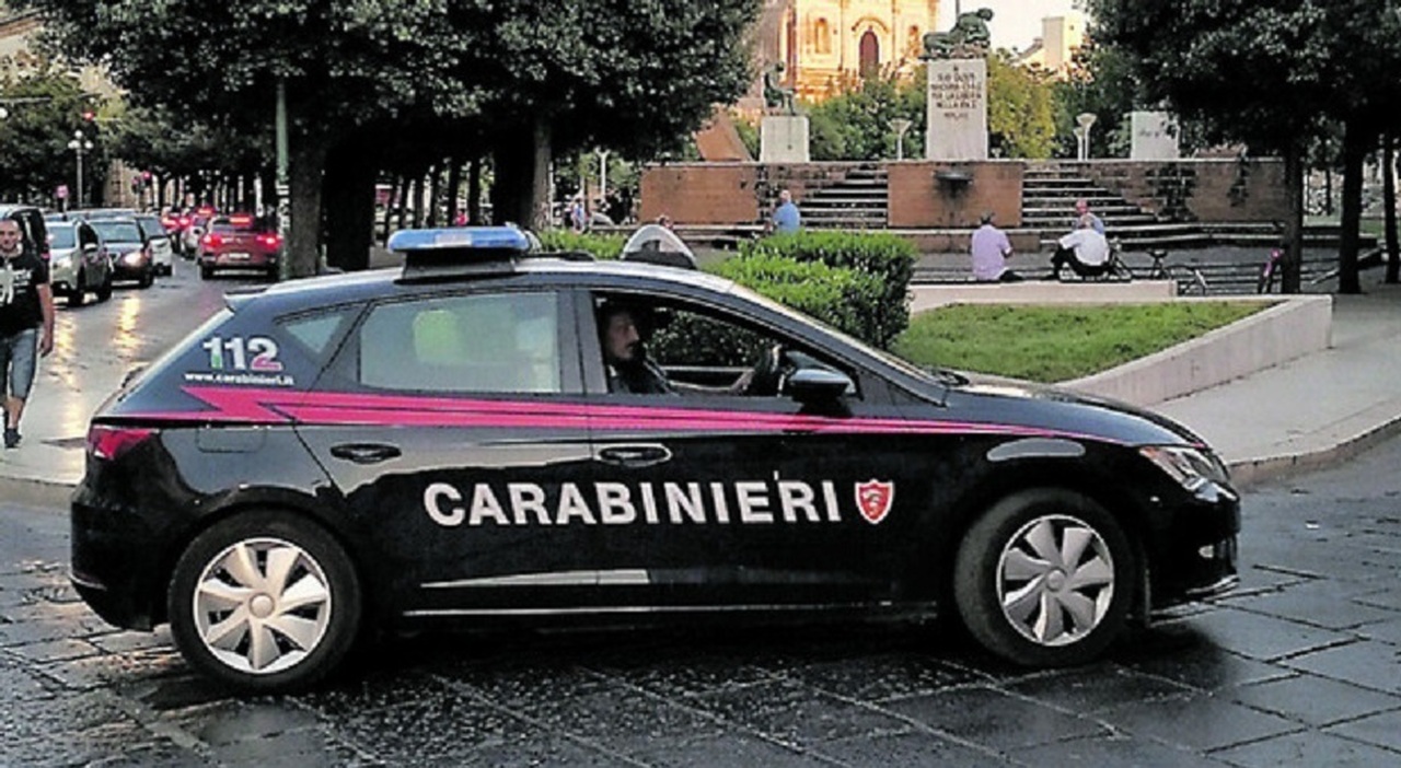 Molesta ragazzine al parco, picchiato da un fidanzatino: uomo di 62 anni muore poco dopo in ospedale - Il Messaggero
