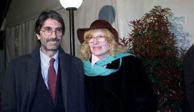 Roberto Russo è morto, addio al marito di Monica Vitti: il regista, scenaggiatore e fotografo aveva 77 anni - Il Messaggero