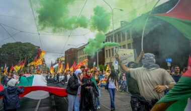 Sciopero oggi per Gaza, scontri in stazione a Milano: caos e cariche. Bologna, autostrada bloccata. Idranti sui manifestanti a Marghera - Il Messaggero