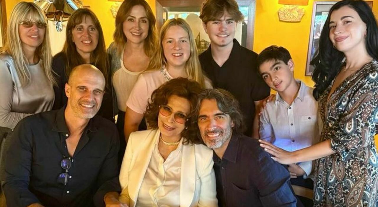 la foto in famiglia nella sua casa di Ginevra