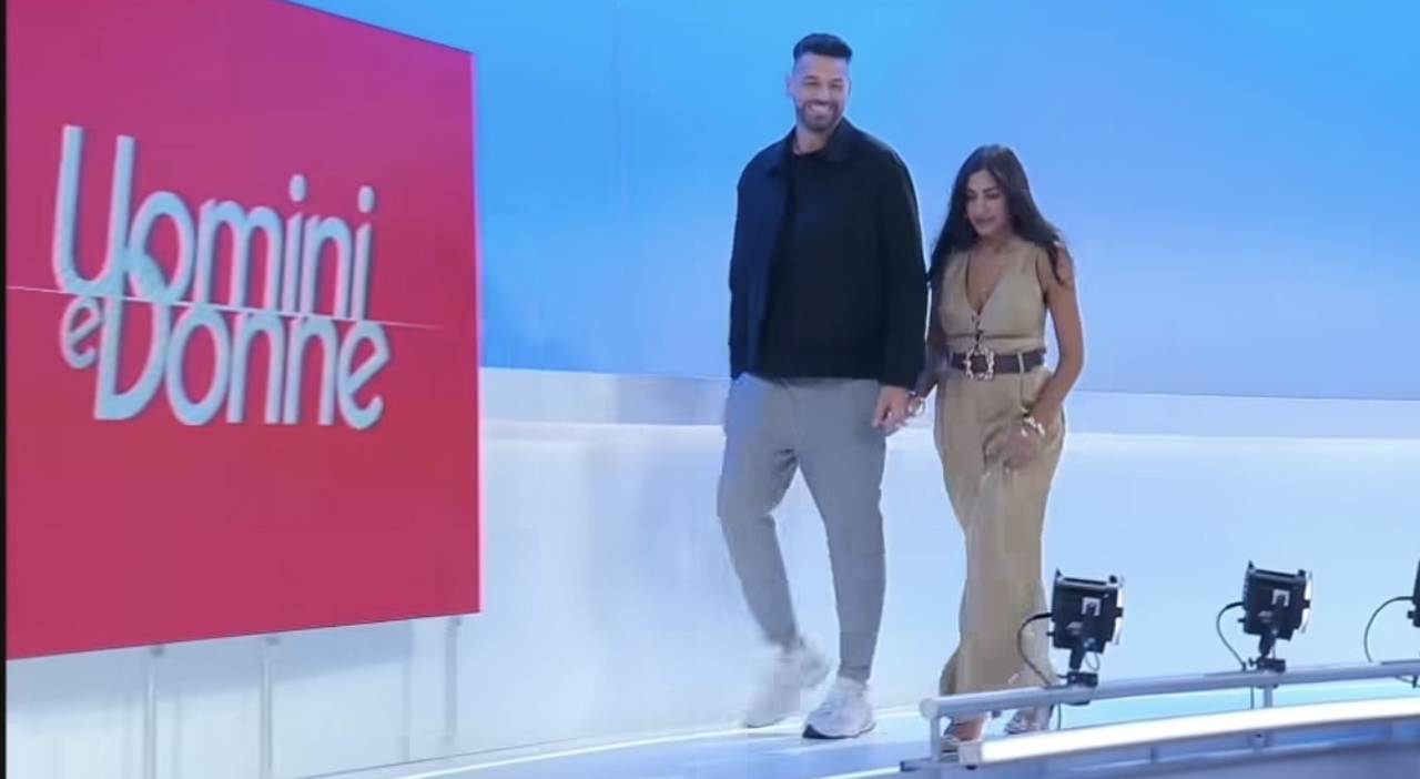 Uomini e Donne: scontro tra Giuseppe e Rosanna, Cristiano e Asmaa presentano il loro bambino - Il Mattino