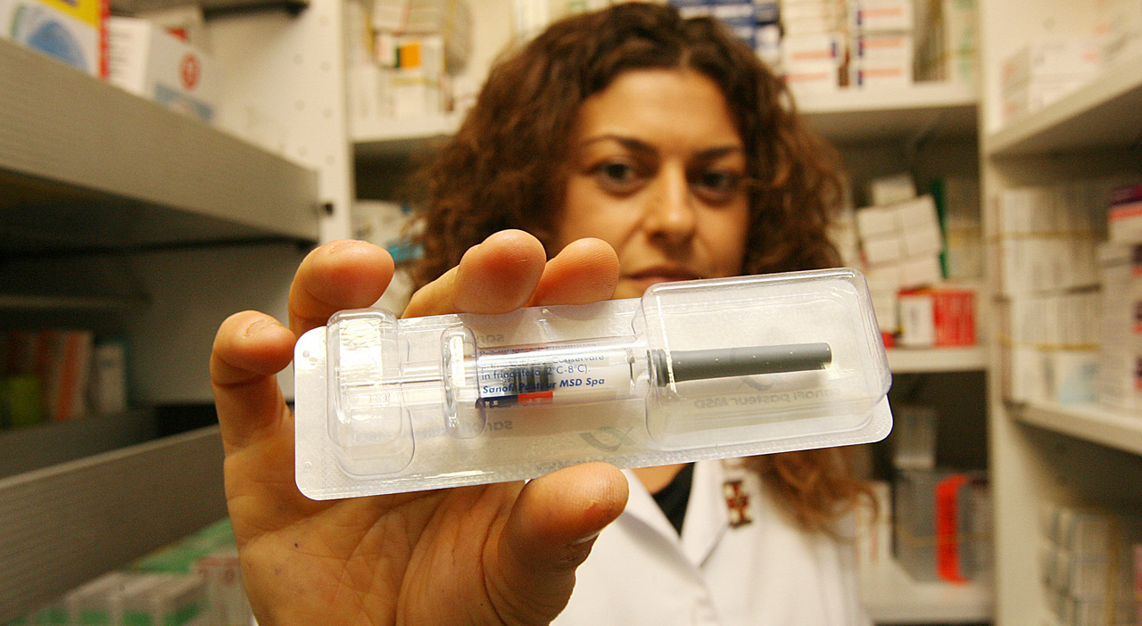 pronte 145mila dosi. Somministrazioni da ottobre dai medici pediatri, farmacie per pazienti fragili