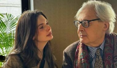 Vittorio Sgarbi contro la figlia Evelina che chiede un tutore legale: «È esosa, la mantengo io e vuole di più». Chi è la 25enne nata da... - Il Messaggero