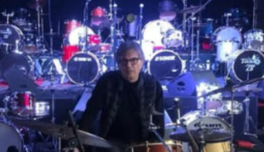 Massimo Pacciani, morto il batterista dei grandi cantanti della musica italiana. Chi era? L'adddio di Laura Pausini e la carriera