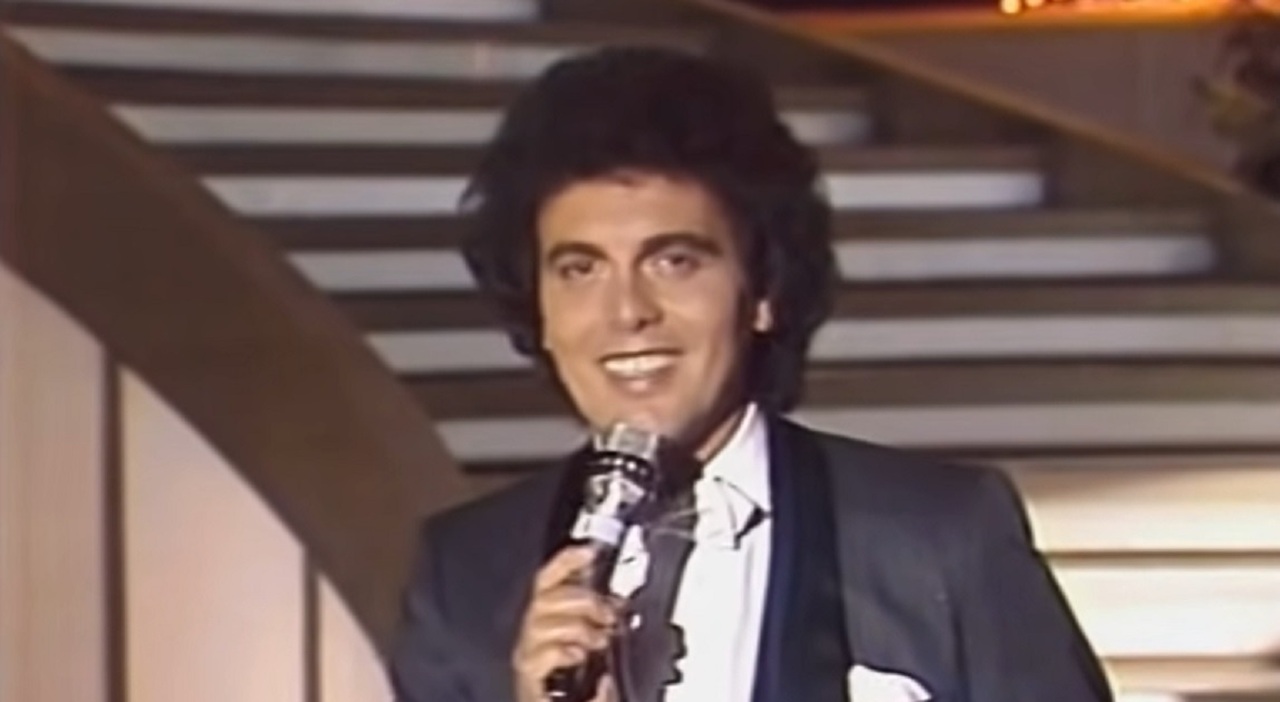 lo Julio Iglesias italiano aveva 82 anni