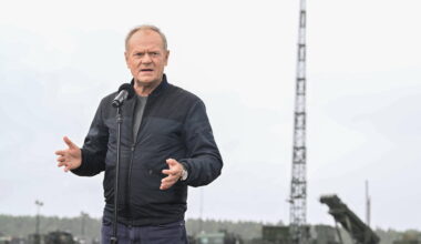 Tusk, 'Trump lascia all'Europa la guerra in Ucraina' - Ultima ora
