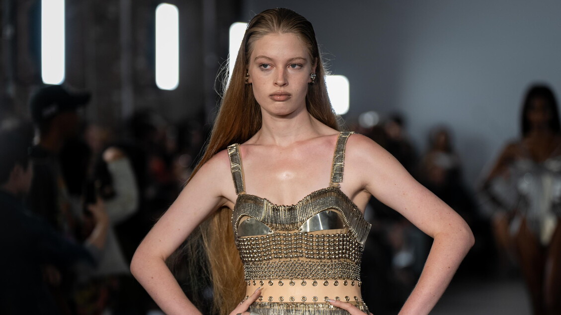 Vivian Wilson, la figlia di Musk, debutta alla Fashion Week NY - Moda