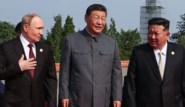 Ucraina, attacchi russi con 526 droni. Trump: parlerò con Putin nei prossimi giorni