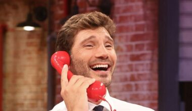 Affari Tuoi, Stefano De Martino scatenato: “La nostra Samira”. Poi si piange in studio