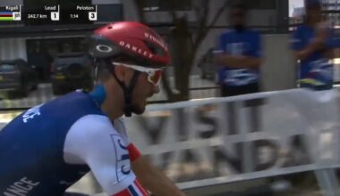 Mondiali Kigali 2025, Julian Alaphilippe si ritira dopo soli 30 chilometri