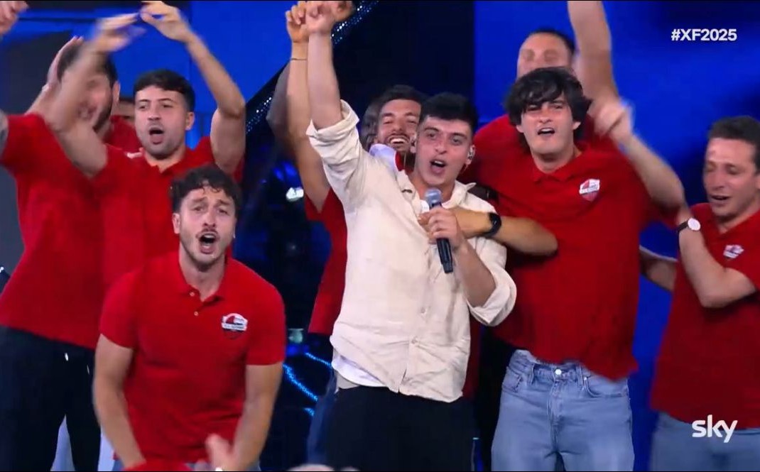 Alviano protagonista a X Factor con Adriano. In tv con l'inno della squadra