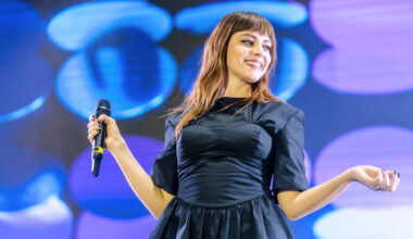 Annalisa, l'abito armatura scintillante anticipa "Ma io sono fuoco"