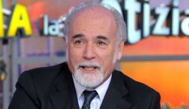 Striscia la Notizia in prima serata, l ipotesi per salvare lo show dopo il successo di Gerry Scotti
