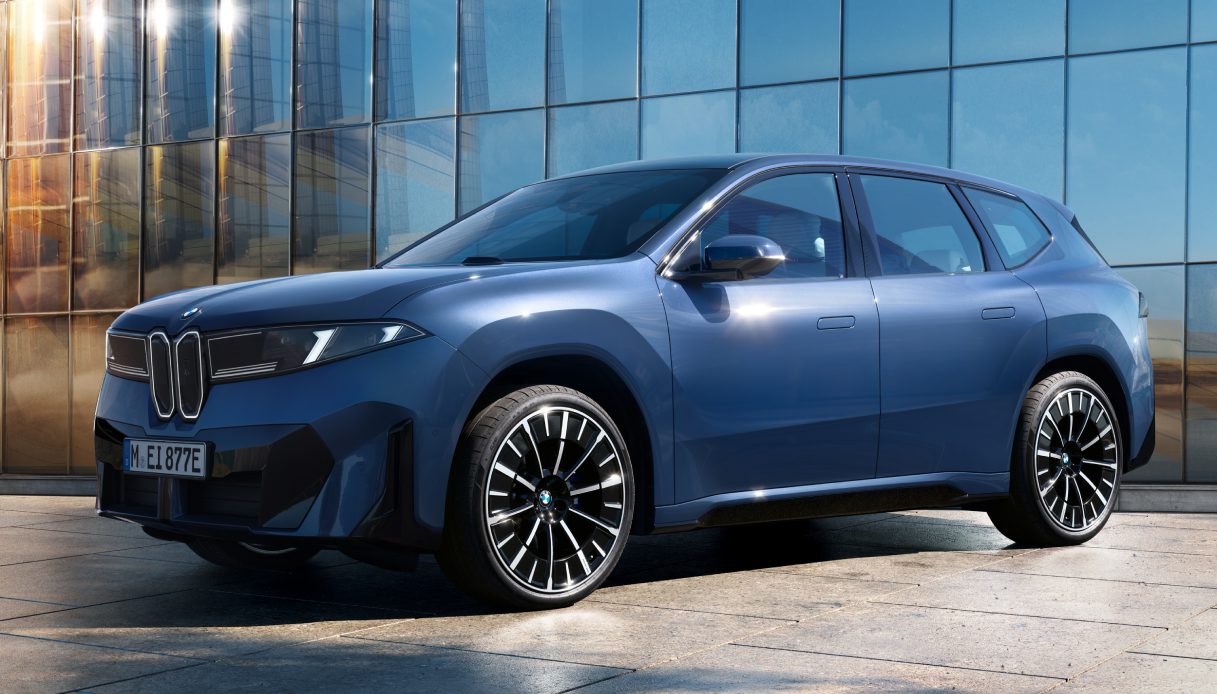 BMW al Salone Auto Torino 2025, una finestra sulla famiglia Neue Klasse