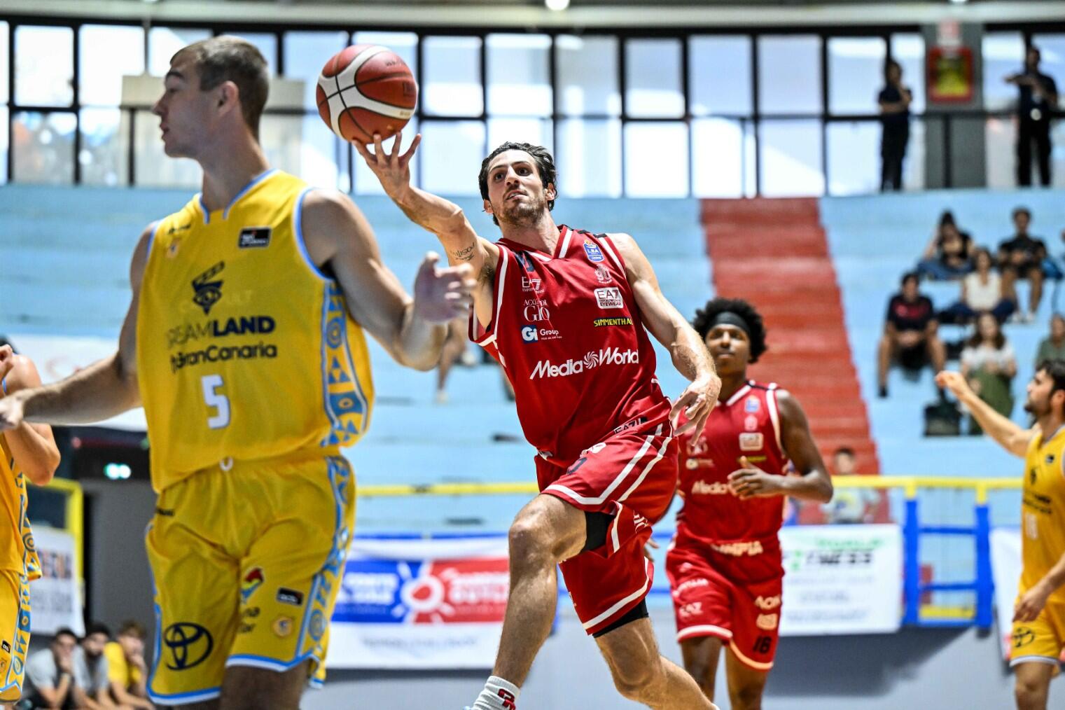 City of Cagliari | L’Olimpia Milano è la prima finalista, Gran Canaria battuta 91-64