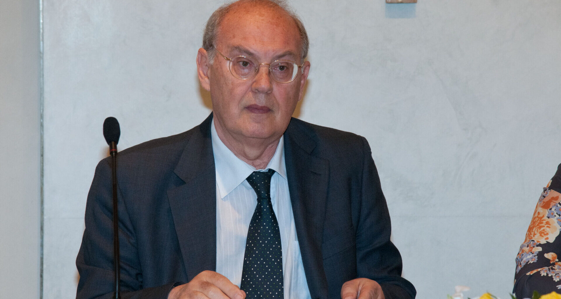 Antonio Petrucci presenta il libro «La pelle del serpente»