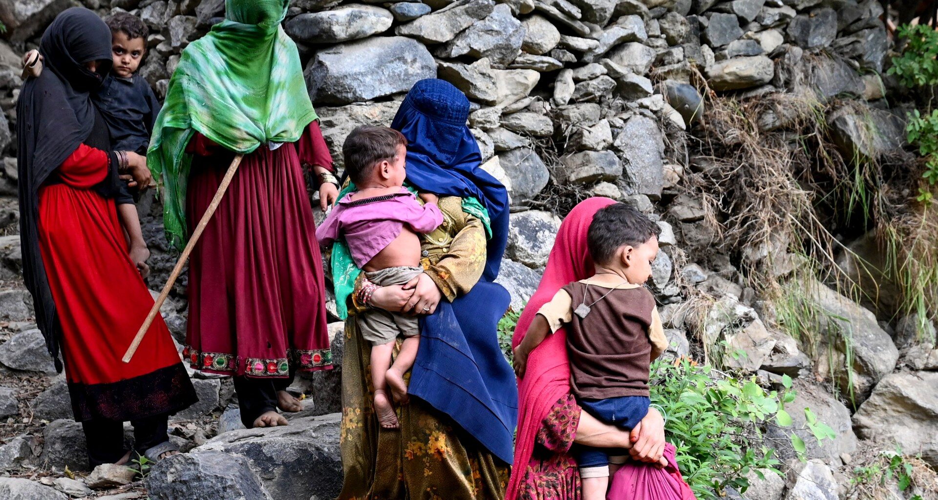 Dopo il sisma, i bambini dell'Afghanistan affrontano una crisi in una crisi