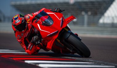 Ducati svela la nuova Panigale V4 R: look e DNA racing