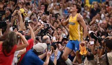 Record mondiale di salto con l'asta per Armand Duplantis ai mondiali di atletica di Tokyo: chi è