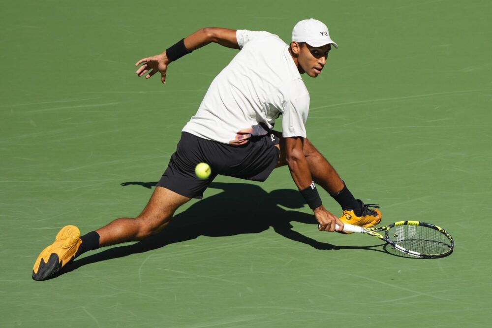 US Open 2025, Felix Auger-Aliassime vince la maratona con de Minaur e attende Sinner o Musetti