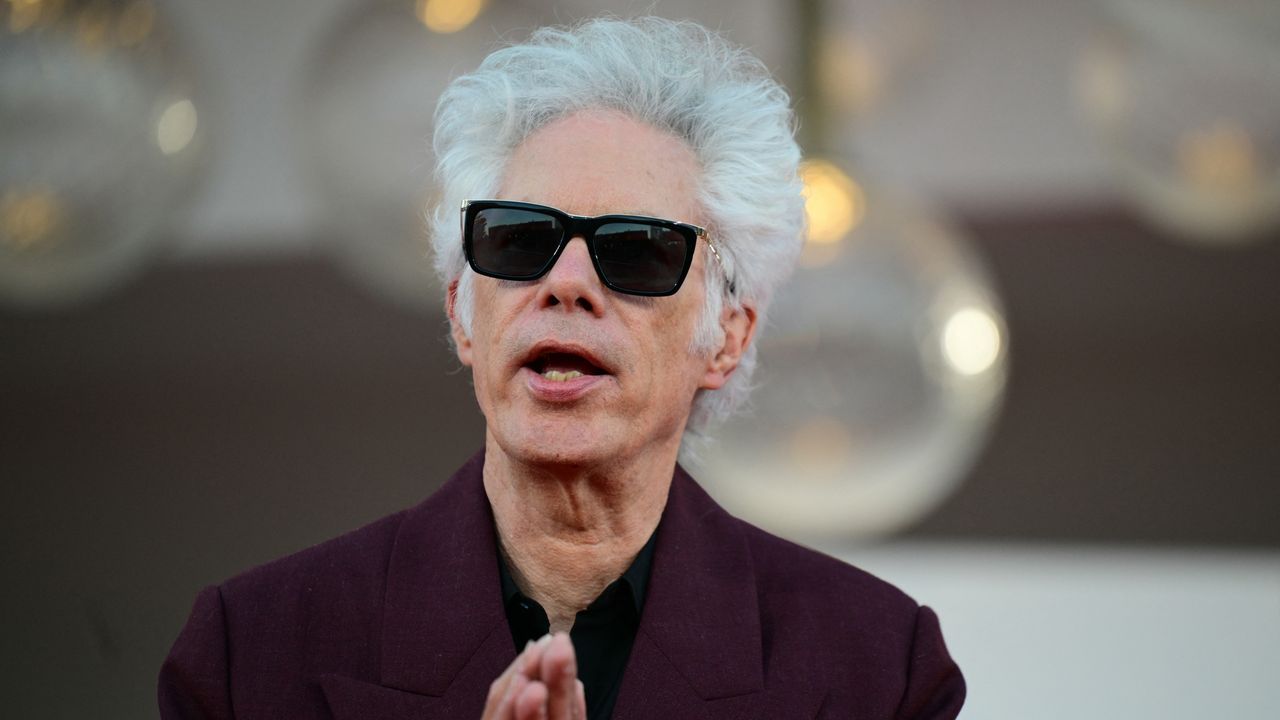 Festival di Venezia 2025 vincitori, trionfa Jim Jarmusch: il Leone d'Oro va a Father Mother Sister Brother