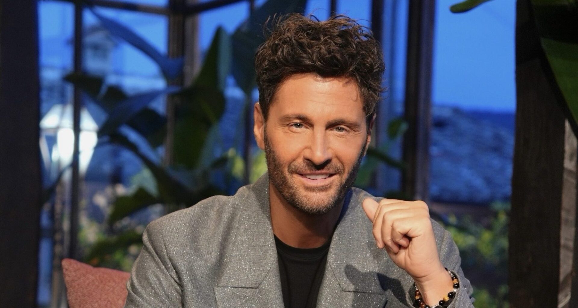 Ascolti TV | Lunedì 22 Settembre 2025. Scotti sfonda il muro dei 5 milioni (25.1%). Flop Rai1 (11.9%), Temptation chiude al 18.5%