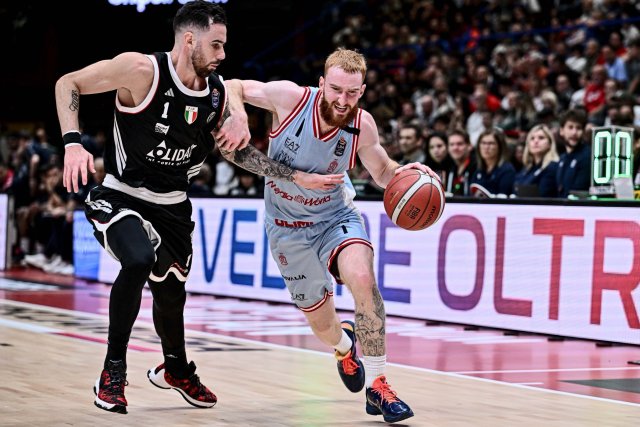 Nico Mannion vs Virtus