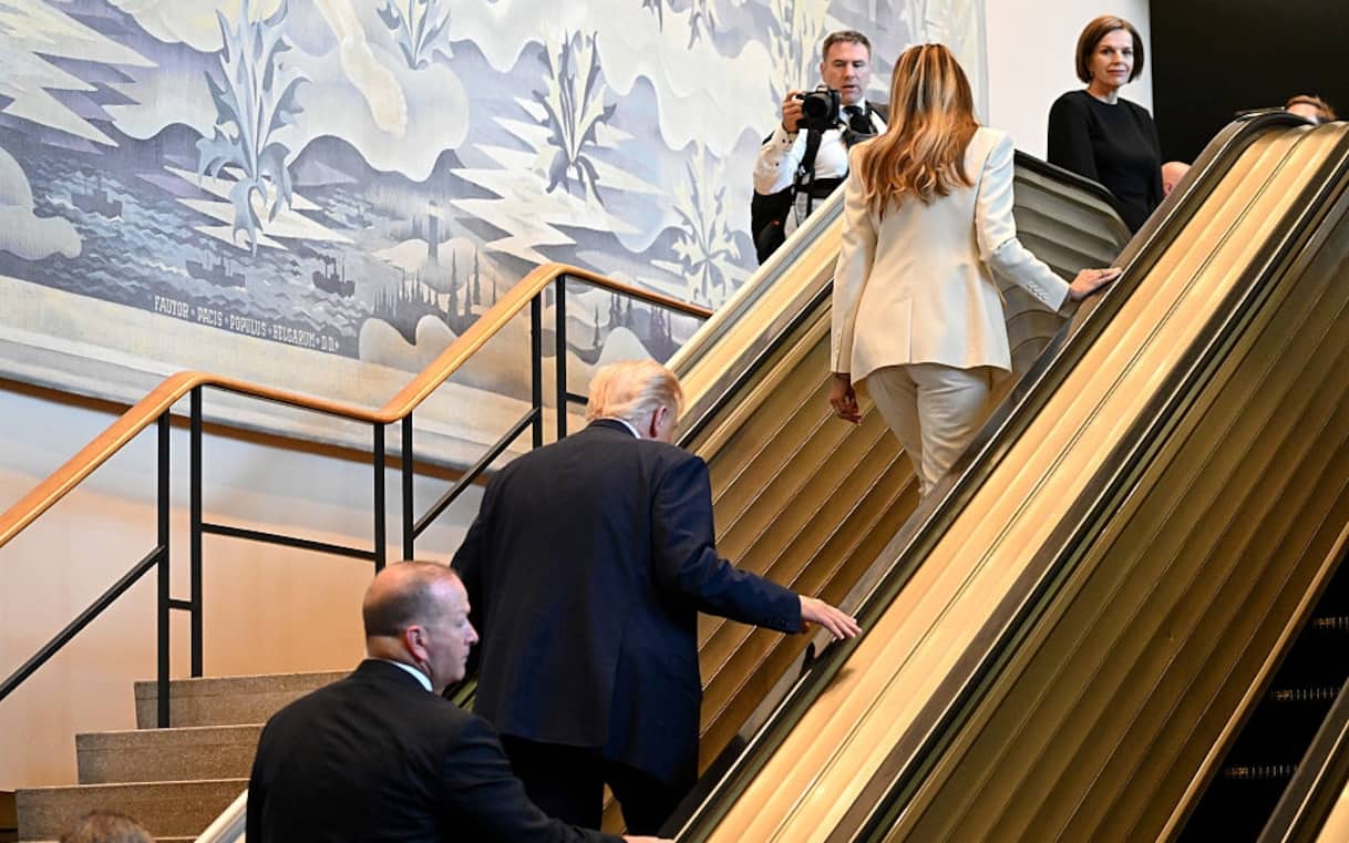 La scala mobile bloccata e il gobbo fuori uso, l'ira di Trump per gli imprevisti all'Onu