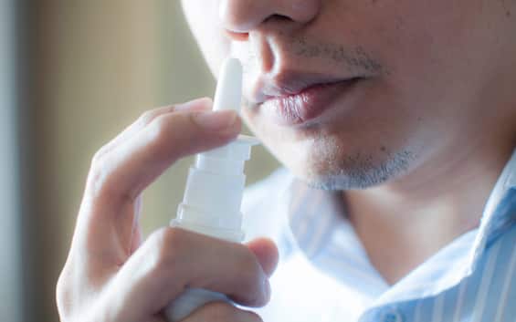 Covid, uno spray nasale può ridurre il rischio di essere contagiati