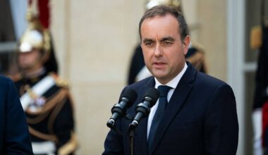Francia, denuncia per falso il primo ministro Lecornu: 'Non ha conseguito Master come dice'