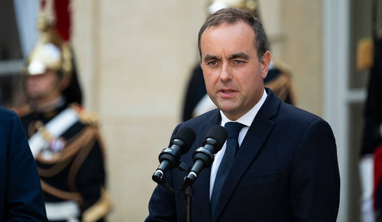 Francia, denuncia per falso il primo ministro Lecornu: 'Non ha conseguito Master come dice'