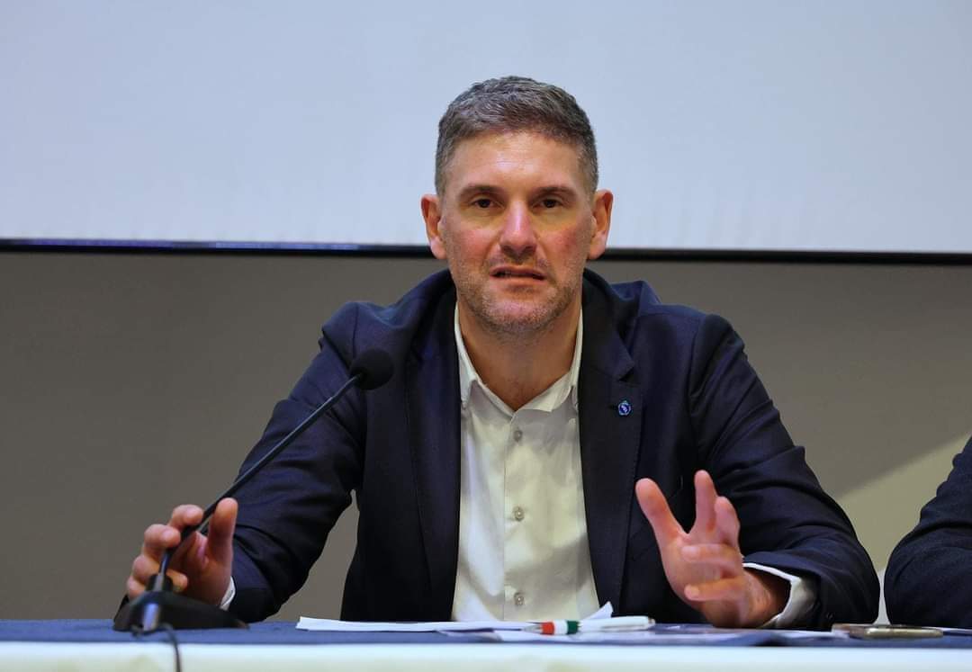 Sanità, Giuliano (UGL): “Governo intervenga rapidamente sull'abolizione del vincolo di esclusività. Migliaia di operatori attendono risposte concrete”