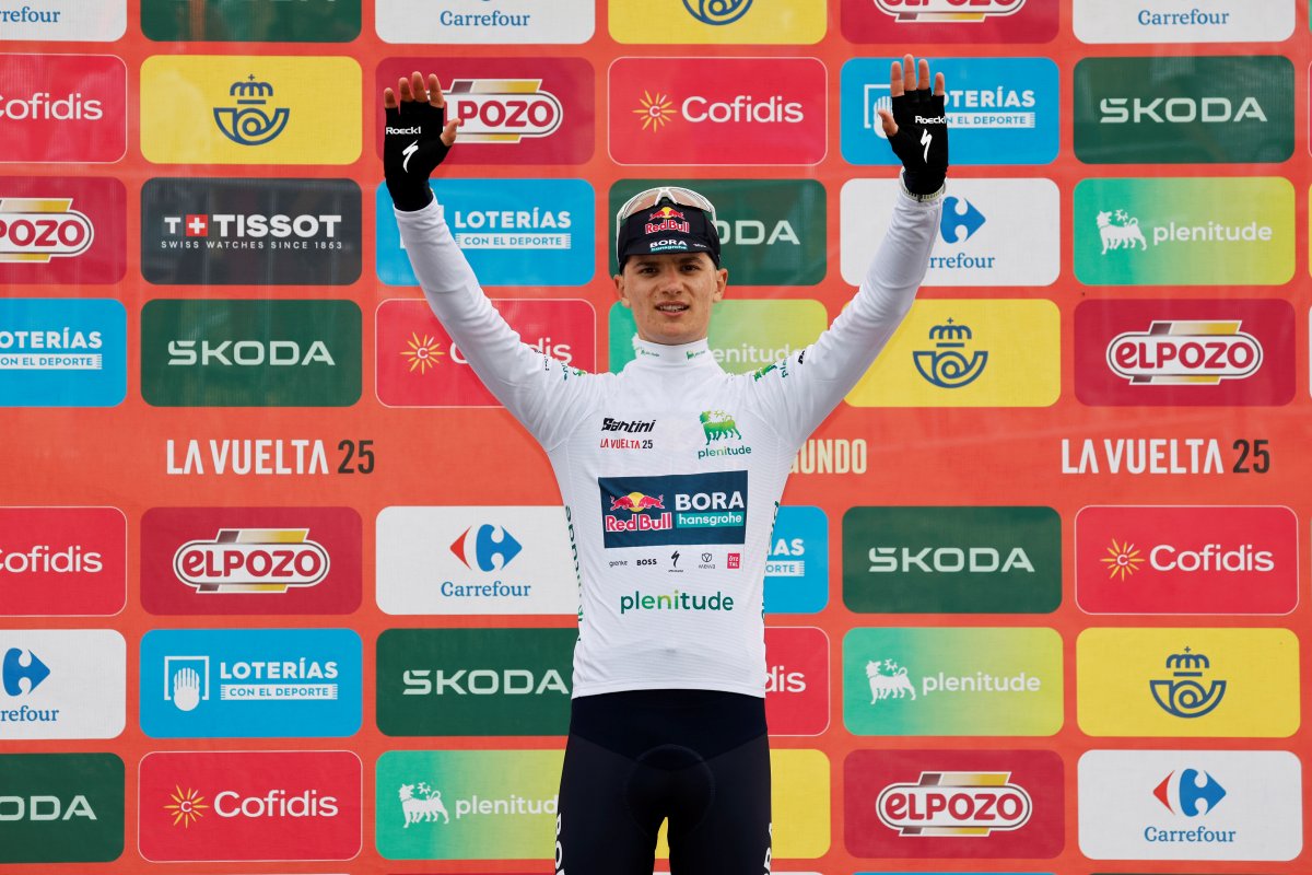 Vuelta a España 2025, Giulio Pellizzari ribadisce: "Prima pensiamo al podio con Jai Hindley, poi pensiamo a me"