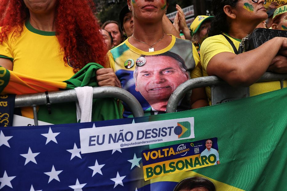 Bolsonaro in carcere 27 anni