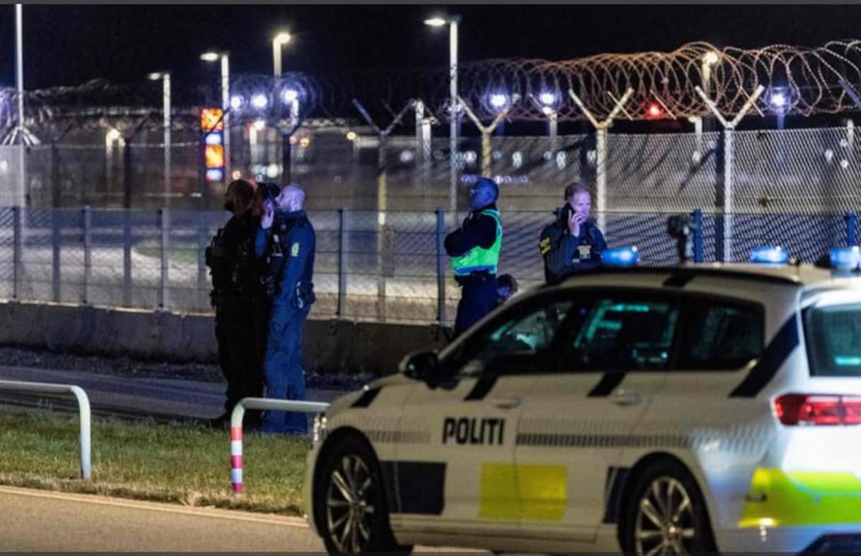 Danimarca, droni su aeroporto Copenhagen: scalo chiuso