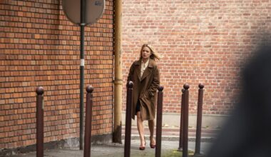 “La doppia vita di Madeleine Collins”: stasera in tv un thriller tra bugie e identità - Amica.it