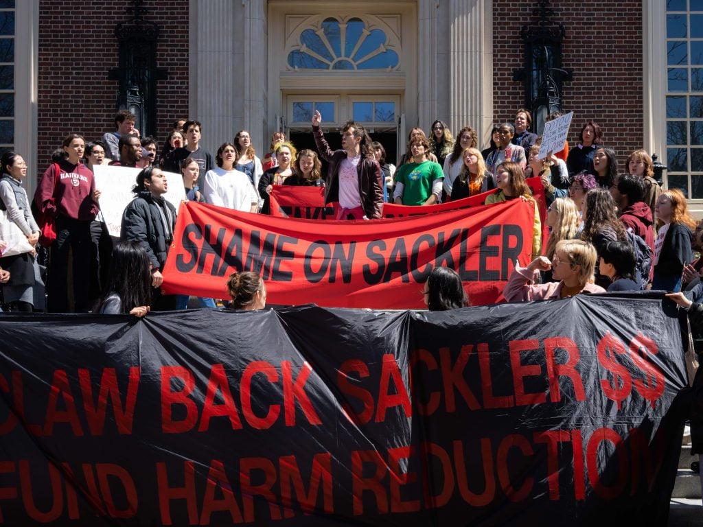 La manifestazione degli studenti di Harvard e Pain. Photo Dumedi Malaika Menakaya © PAIN