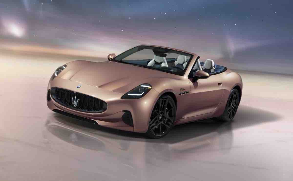 Un’immagine della Maserati GranCabrio Folgore