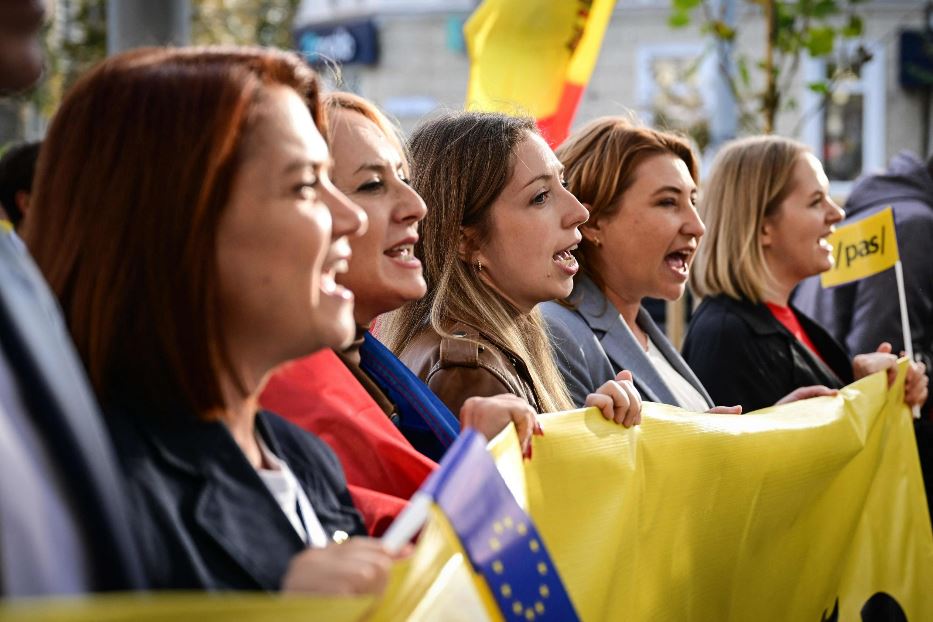 Supporter del parito filo-Ue (PAS) in Moldavia