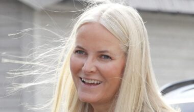 Mette-Marit di Norvegia sotto accusa, rischia di non diventare Regina
