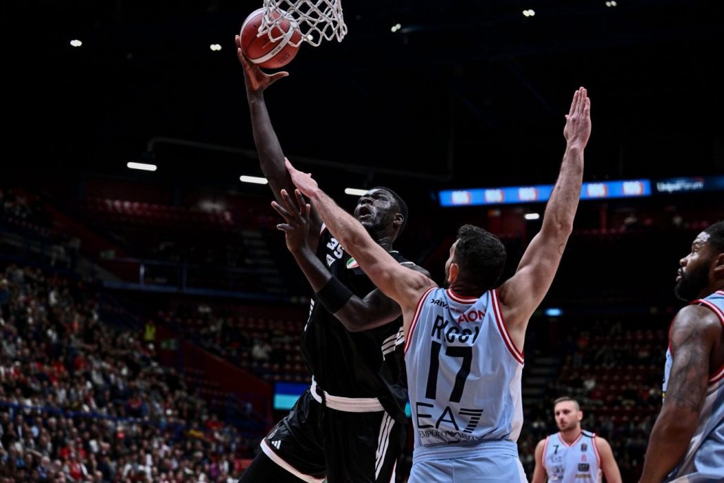 Virtus, il derby d'Italia va a Milano dopo un supplementare 86-93