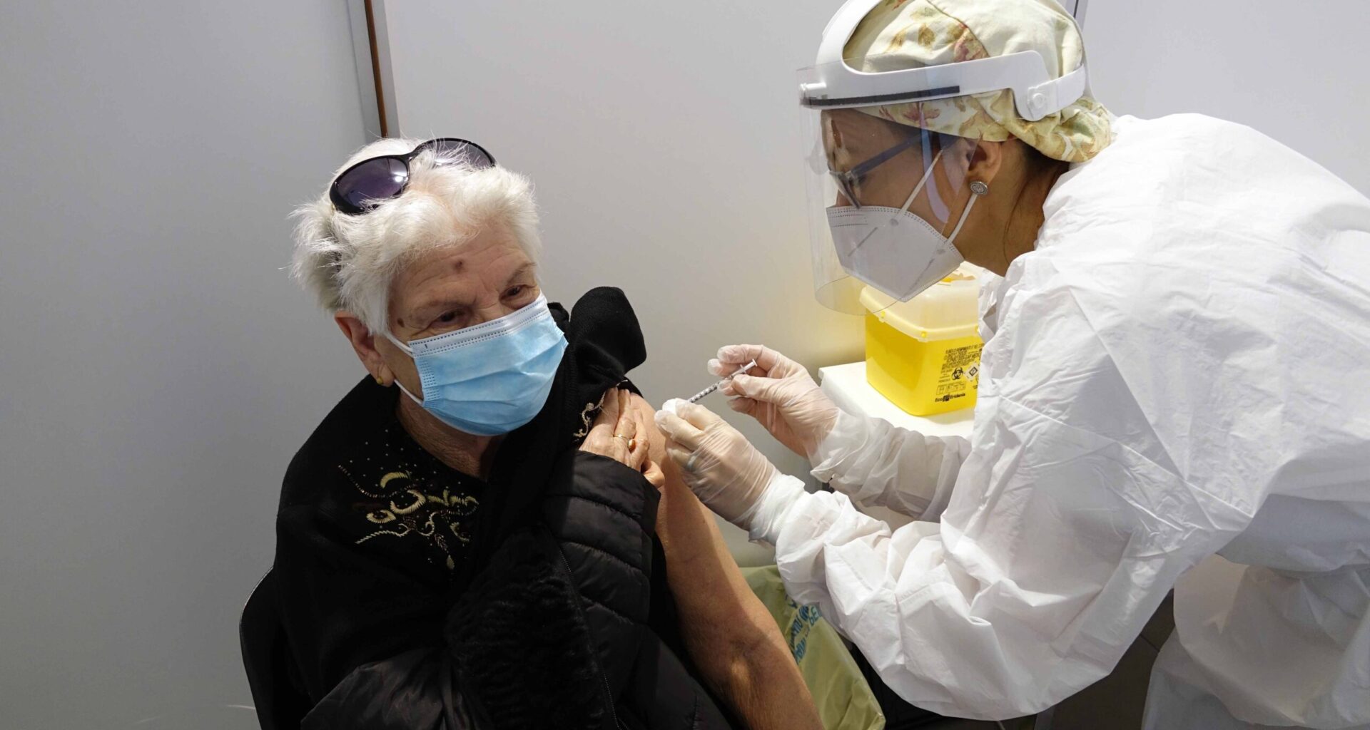 Covid-19, gli Stati Uniti revocano l’autorizzazione ai vaccini poco testati.