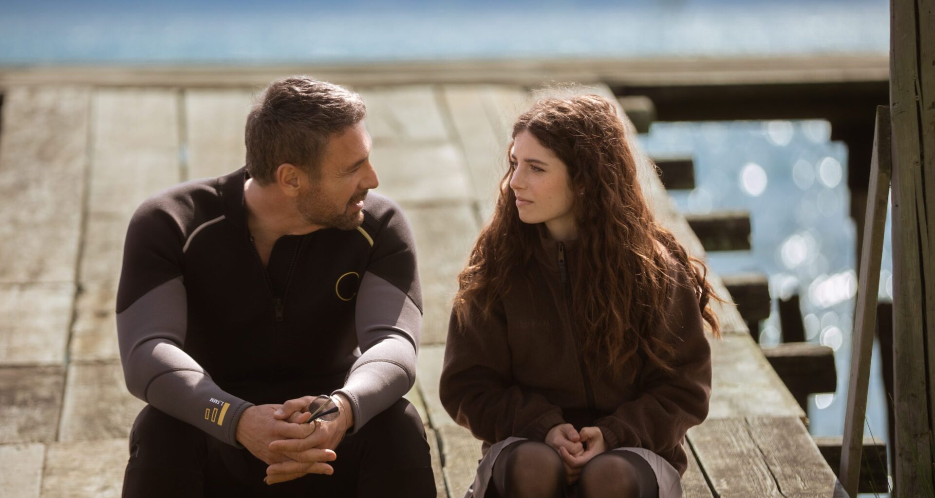 Ascolti TV | Mercoledì 17 Settembre 2025. Montalbano in replica (16%) arresta anche Raoul Bova (14.7%). Boom Gratteri (7.1%), male Labate (3.7%) e Occhi di Gatto (4.3%)