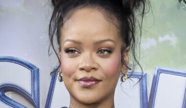 Rihanna è diventata mamma per la terza volta, la prima foto e il nome della bambina