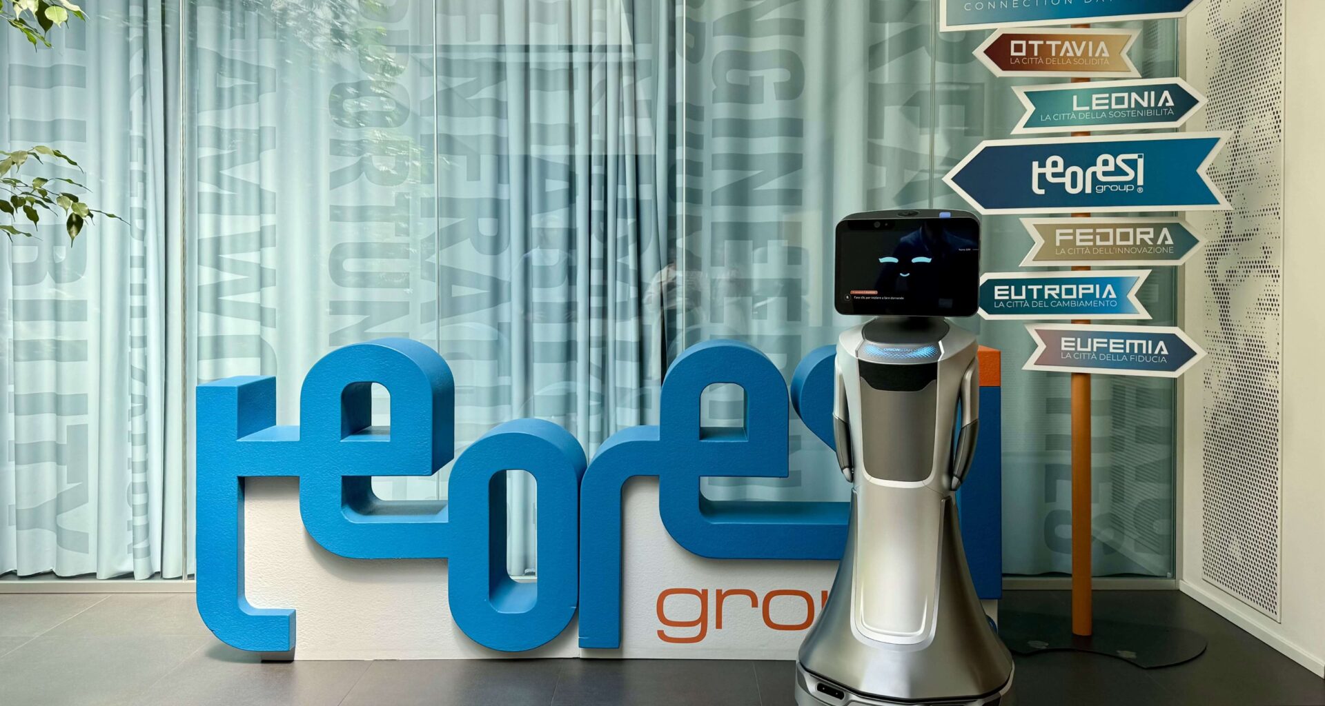 Robot-assistente TEO
