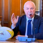 AVEZZANO, LA CITTÀ CORRE CON I VALORI DELLO SPORT: GIOVEDÌ 16 OTTOBRE SI INAUGURA LA ROTATORIA DI VIA XX SETTEMBRE CON L’OPERA D’ARTE ISPIRATA AL RUGBY 6 SERITTI ALESSANDRO