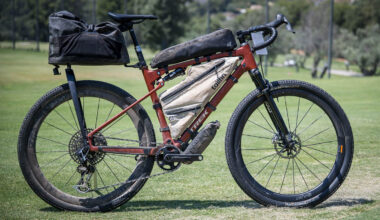 Trek CheckOUT: doppia sospensione per il gravel più estremo